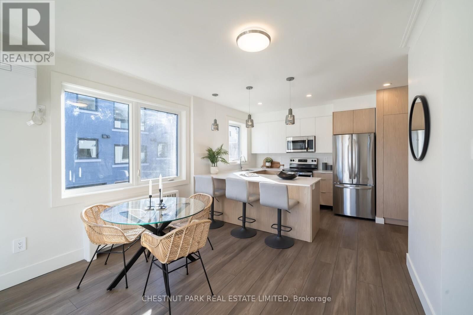 Property Photo:  1436 Avenue Road 2  ON M5N 2H7 