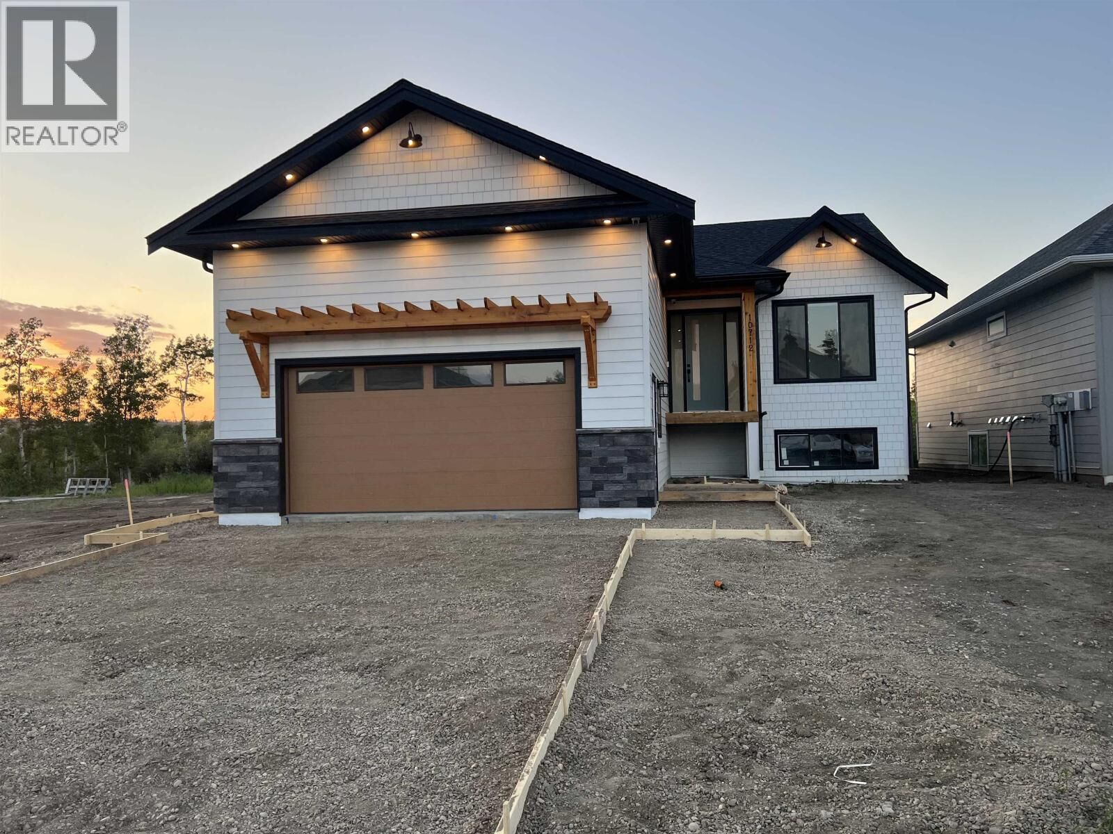 Property Photo:  10712 114A Avenue  BC V1J 0S1 