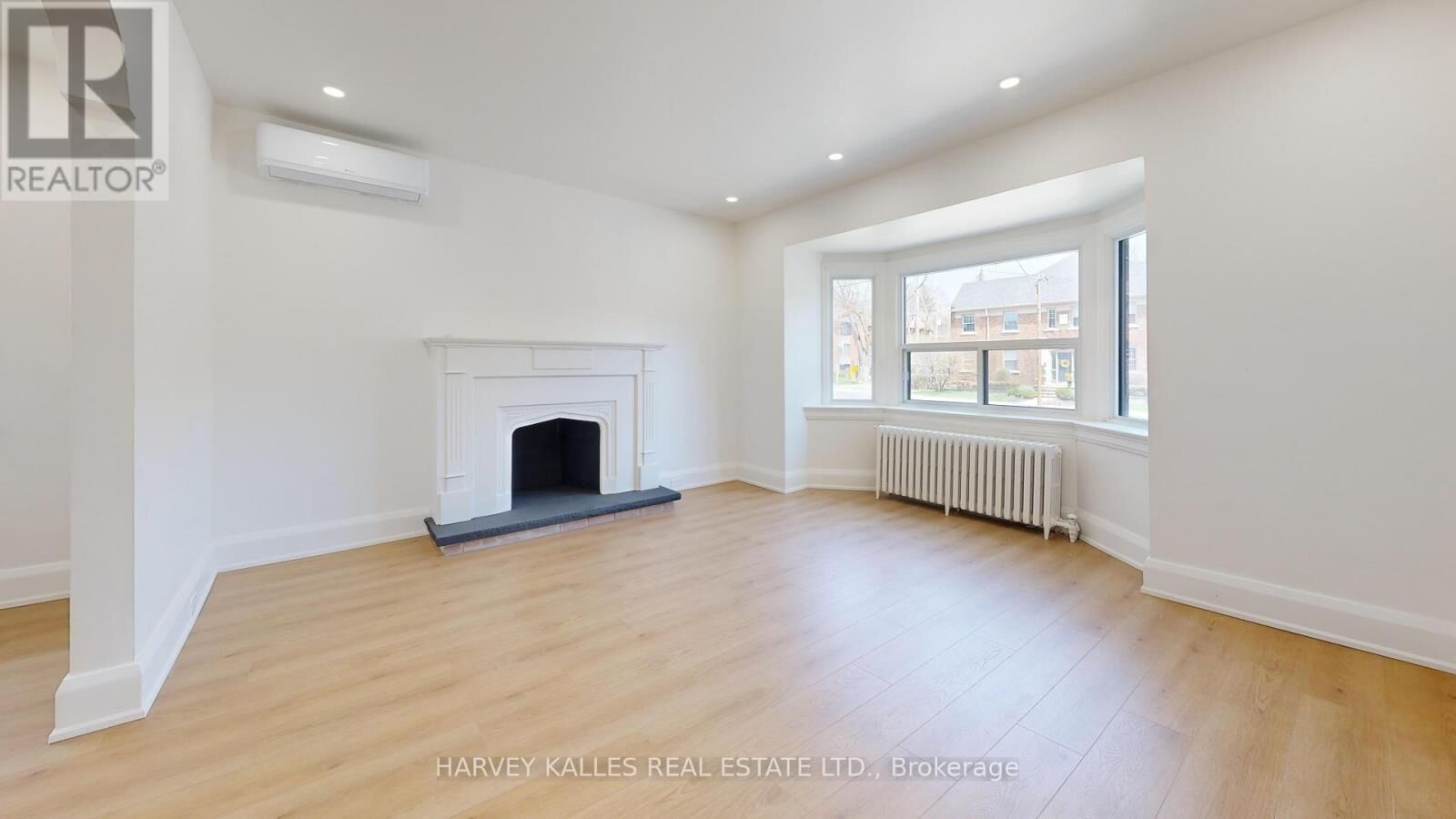 Property Photo:  1216 Avenue Road 1  ON M5N 2G4 
