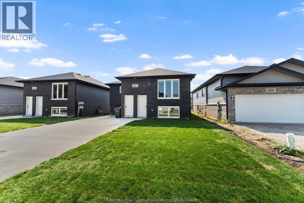 Property Photo:  1814 Meighen Unit 2  ON N8W 1H2 