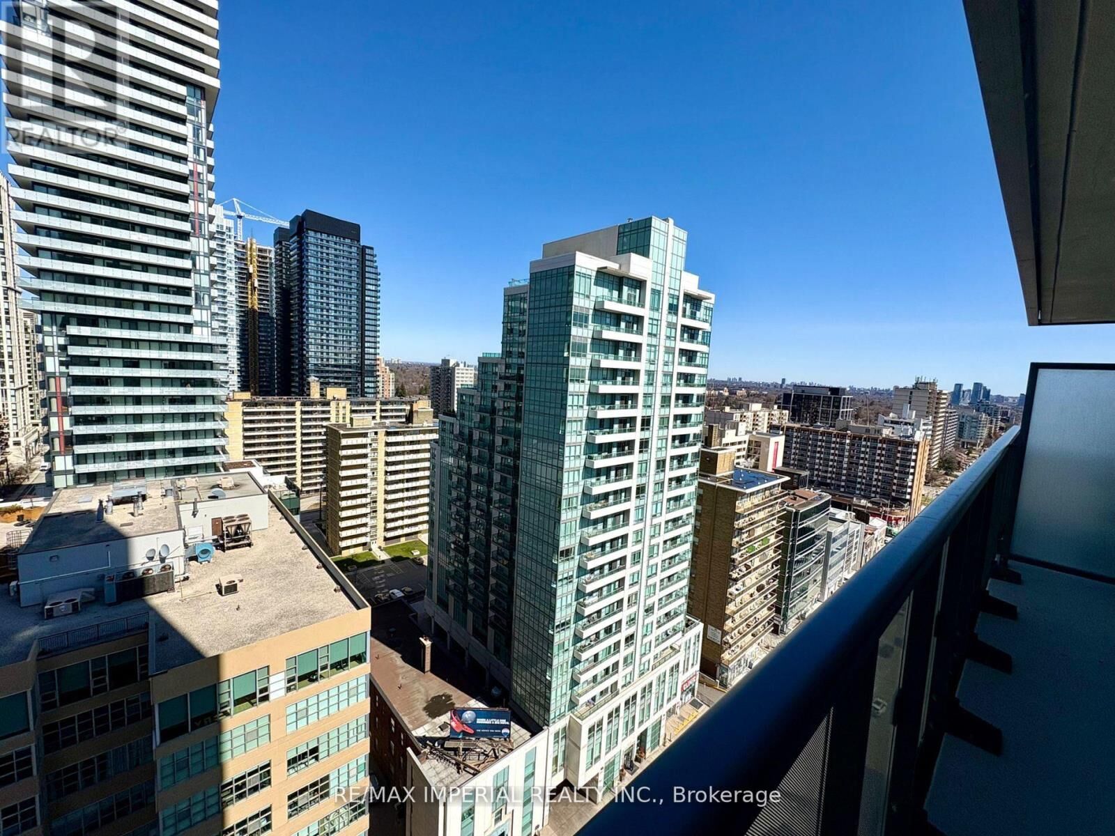 Property Photo:  125 Redpath Avenue 1802  ON M4S 0B5 