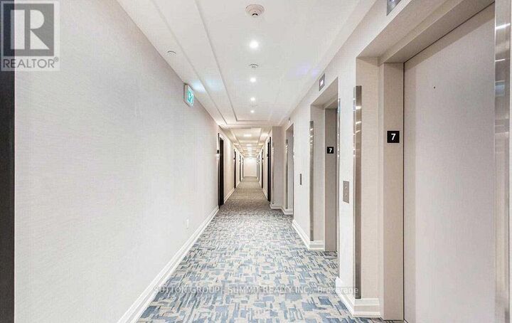 Property Photo:  212 King William Street 721  ON L8R 3P2 