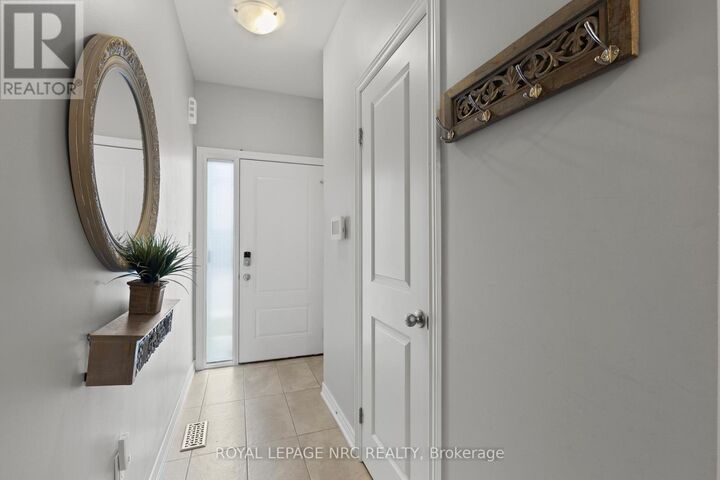 Property Photo:  377 Glancaster Road 15  ON L9G 0G4 