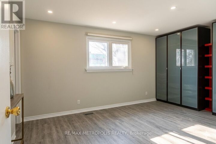 Property Photo:  853 Douglas Avenue  ON L1W 1N5 