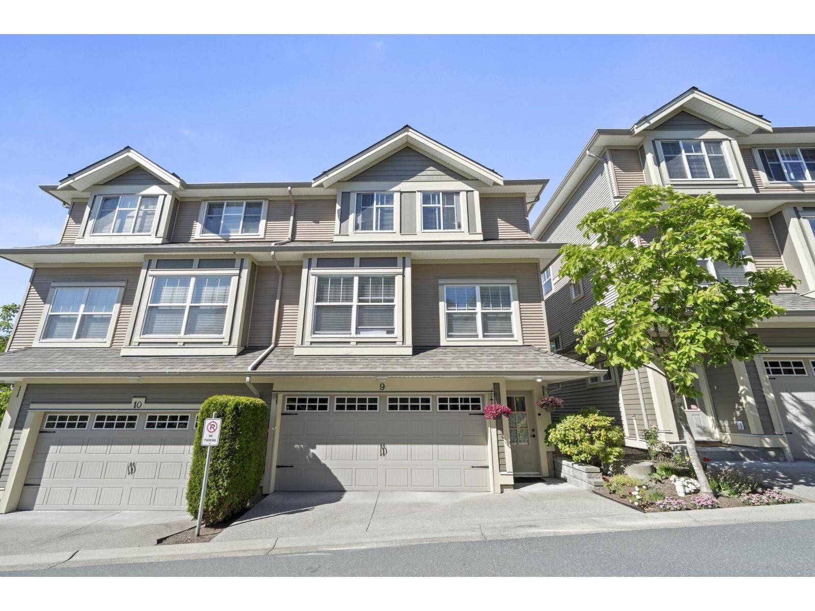 Property Photo: 7177 179 Street 9 BC V3S 8C5