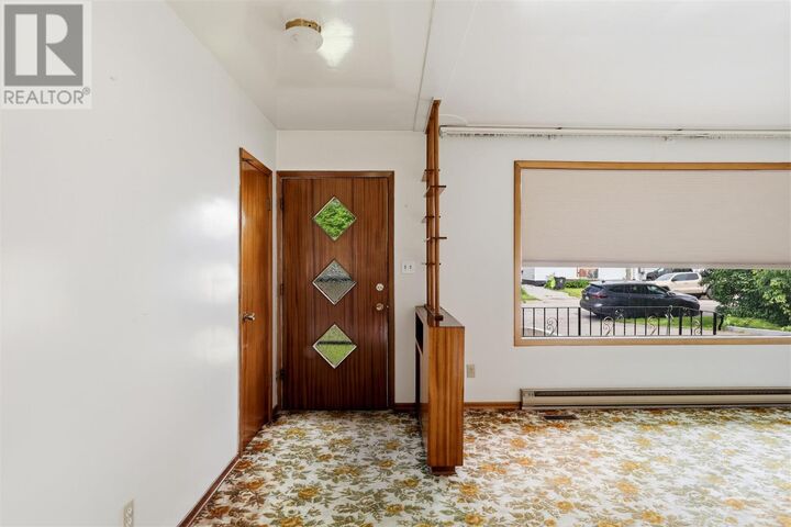 Property Photo:  514 Nelson St  ON P6C 3C7 