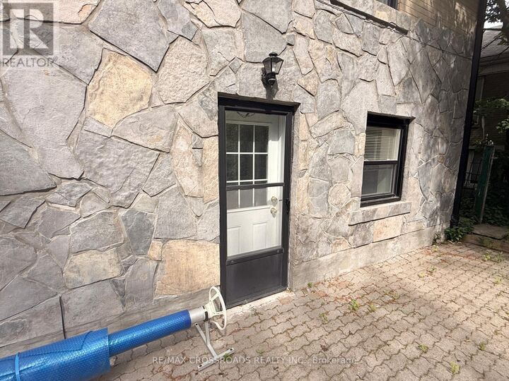 Property Photo: 23 Burnview Crescent ON M1H 1B4