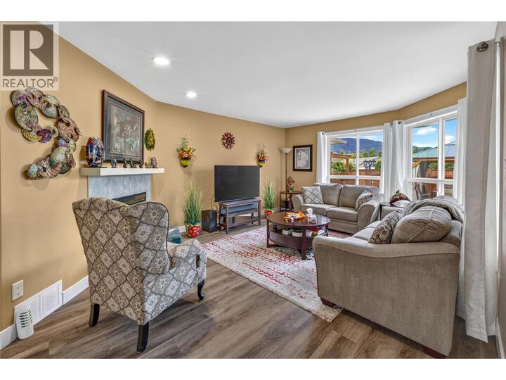 Property Photo: 649 Latimer Street 102 BC V2A 5R5
