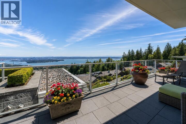 Property Photo: 2200 Chippendale Road Ph2 BC V7S 3J4