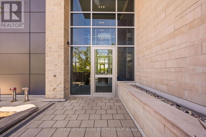 Property Photo: 1035 Bank Street 1205 ON K1S 5K3