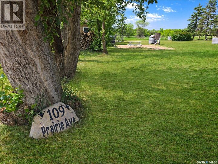 Property Photo:  109 Prairie Avenue  SK S0G 4M0 