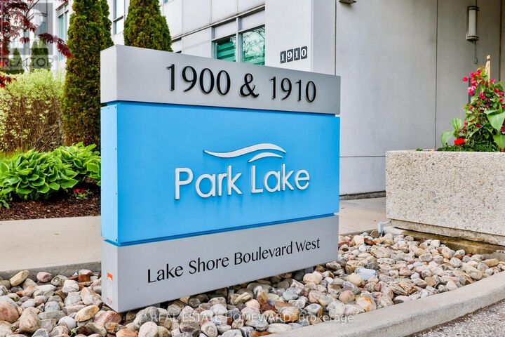 Property Photo:  1900 Lake Shore Boulevard West 608  ON M6S 1A4 