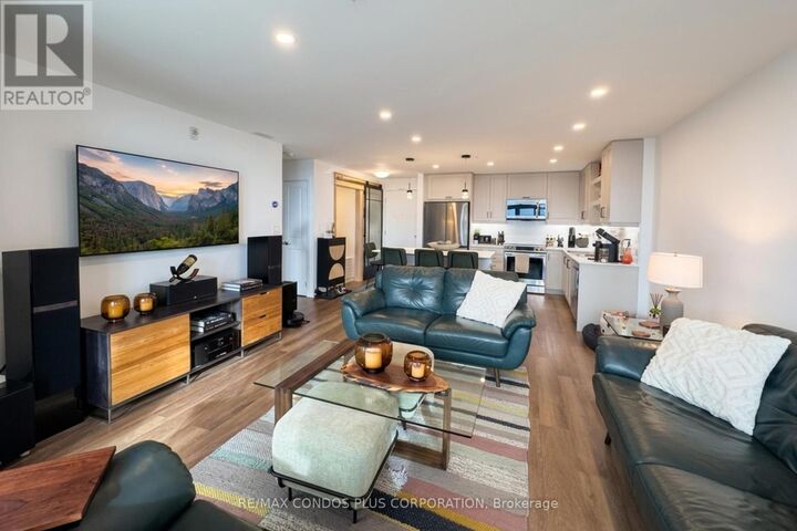 Property Photo: 5 Hamilton Street North 501 ON L8B 2A4