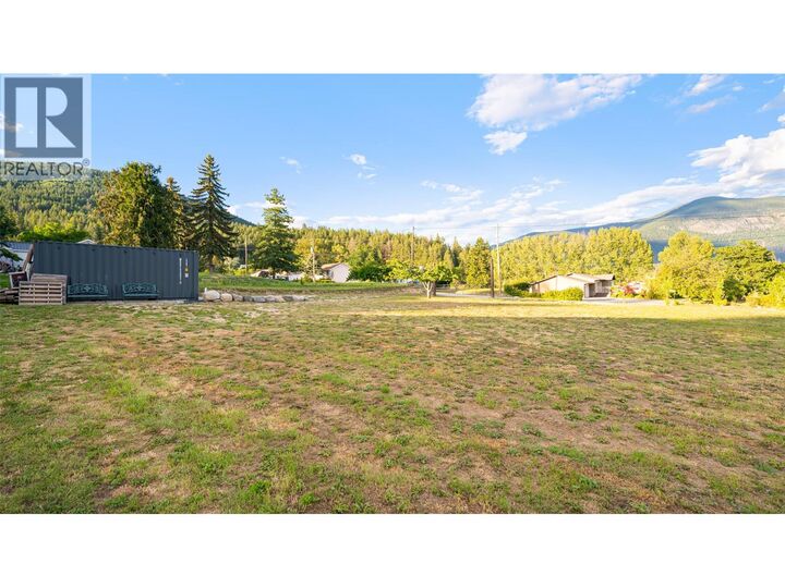Photo de la propriété:  2628 3 Highway  BC V0B 1G1 