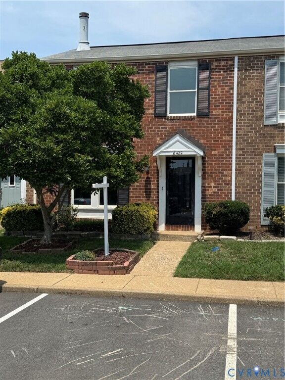 Property Photo:  8422 Shannon Green Court  VA 23228 