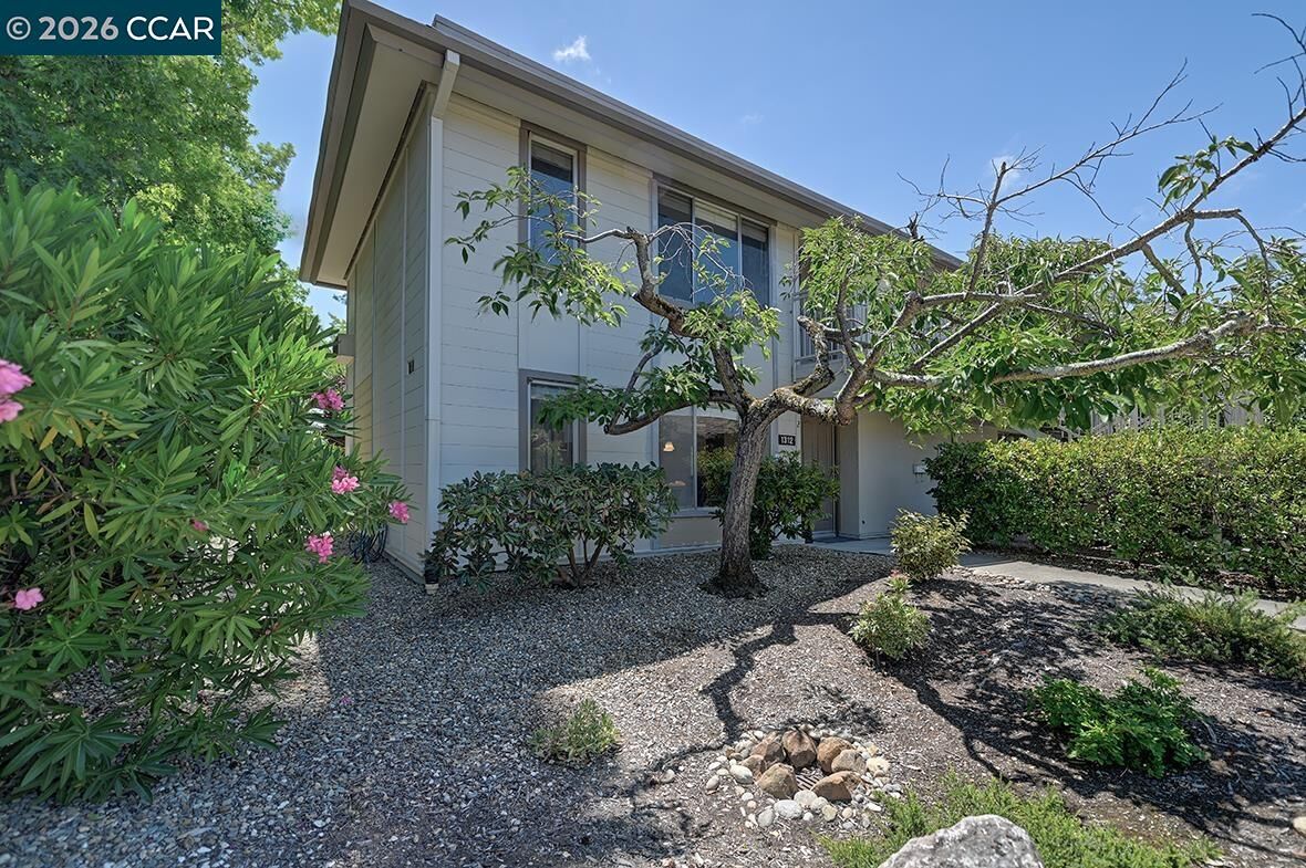 Property Photo:  1312 Skycrest 2  CA 94595 
