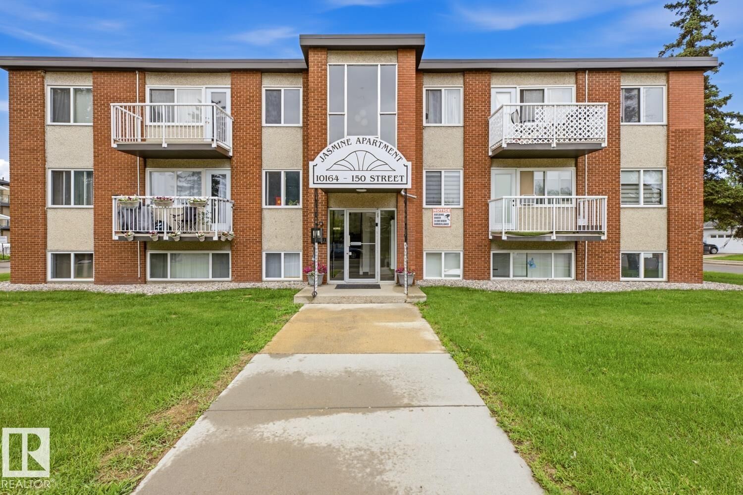 Property Photo:  10164 150 Street NW 15  AB T5P 1P1 