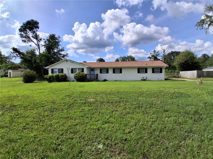 Property Photo: 2275 Briarwood Drive SW GA 30094
