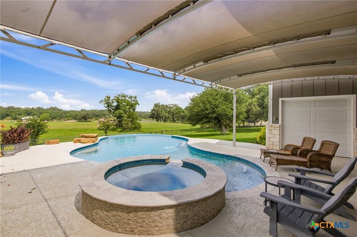 Property Photo:  944 West Lake Trail  TX 77905 