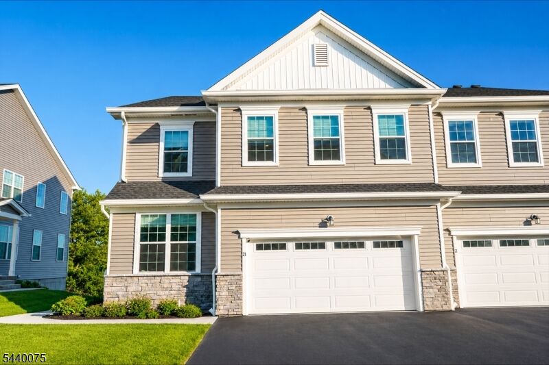 Property Photo: 21 Astoria Pl NJ 07936
