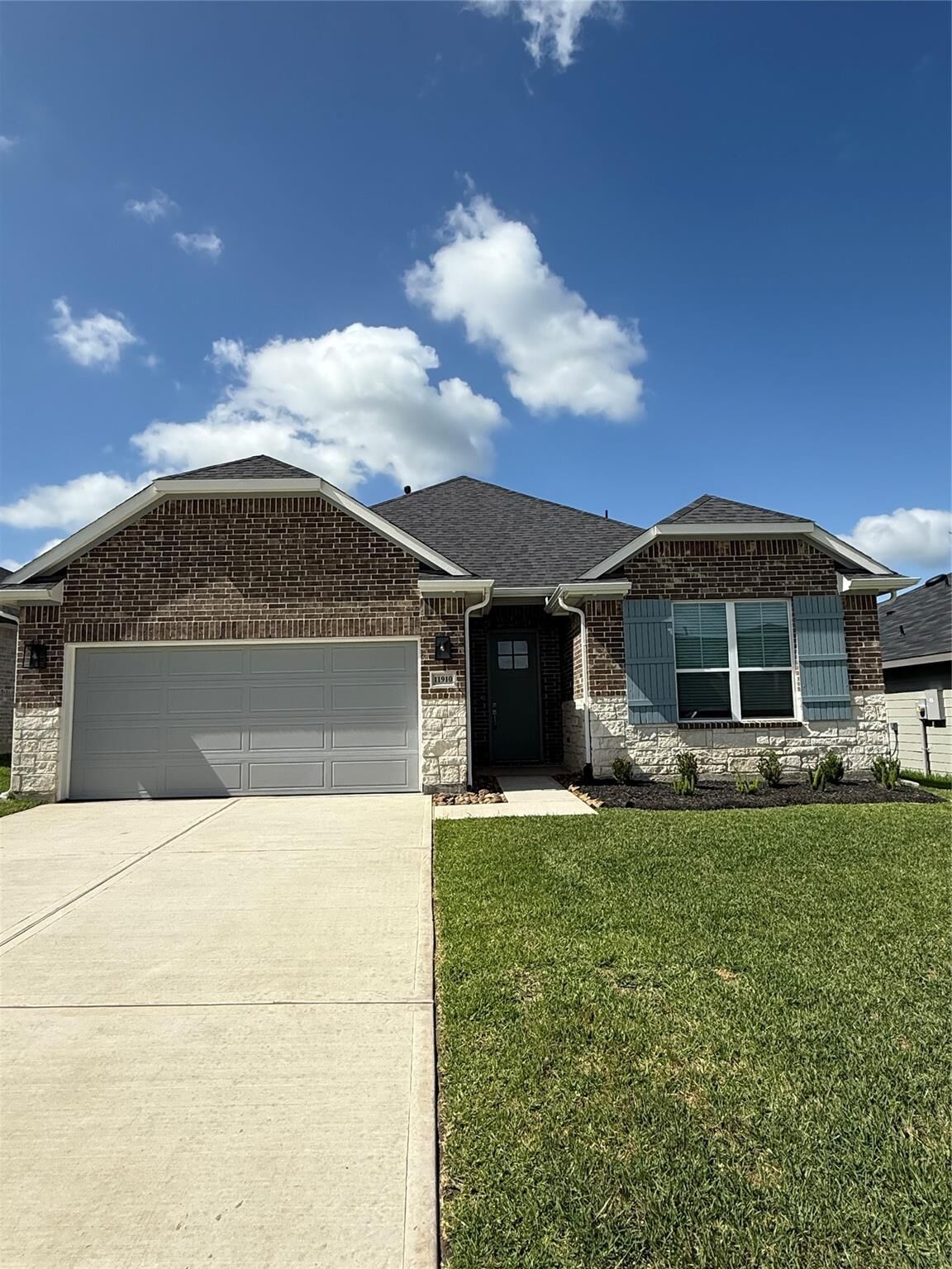 Property Photo: 11910 Wisteria Meadows Drive TX 77318