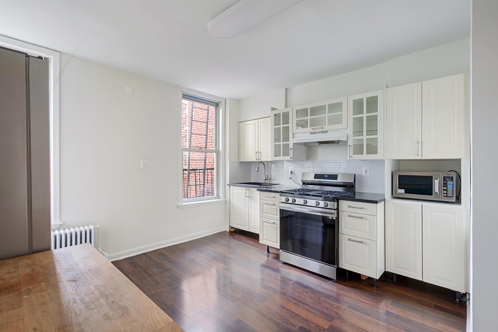 Property Photo:  67 Franklin St 3  NJ 07307 
