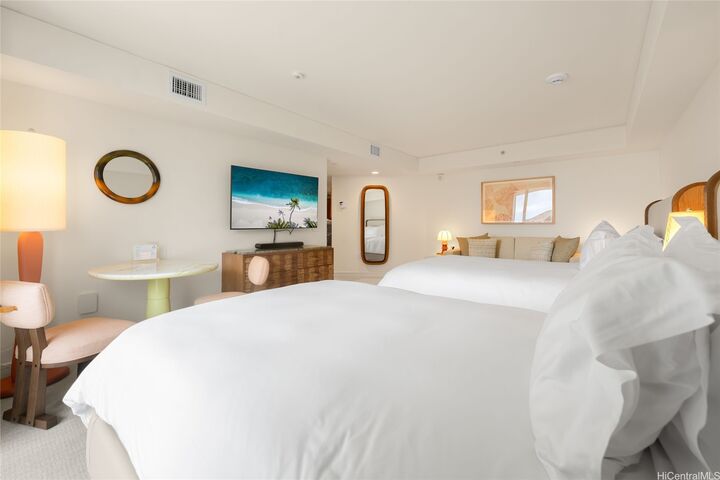 Property Photo: 223 Saratoga Road 1310 HI 96815