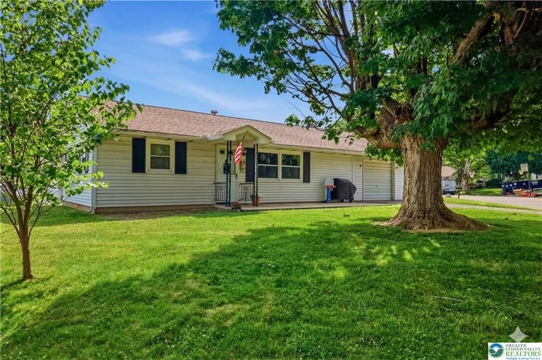Property Photo:  65 Seyfried Avenue  PA 18064 