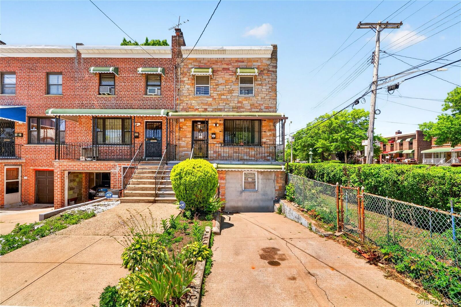 Property Photo: 3885 Paulding Avenue NY 10469