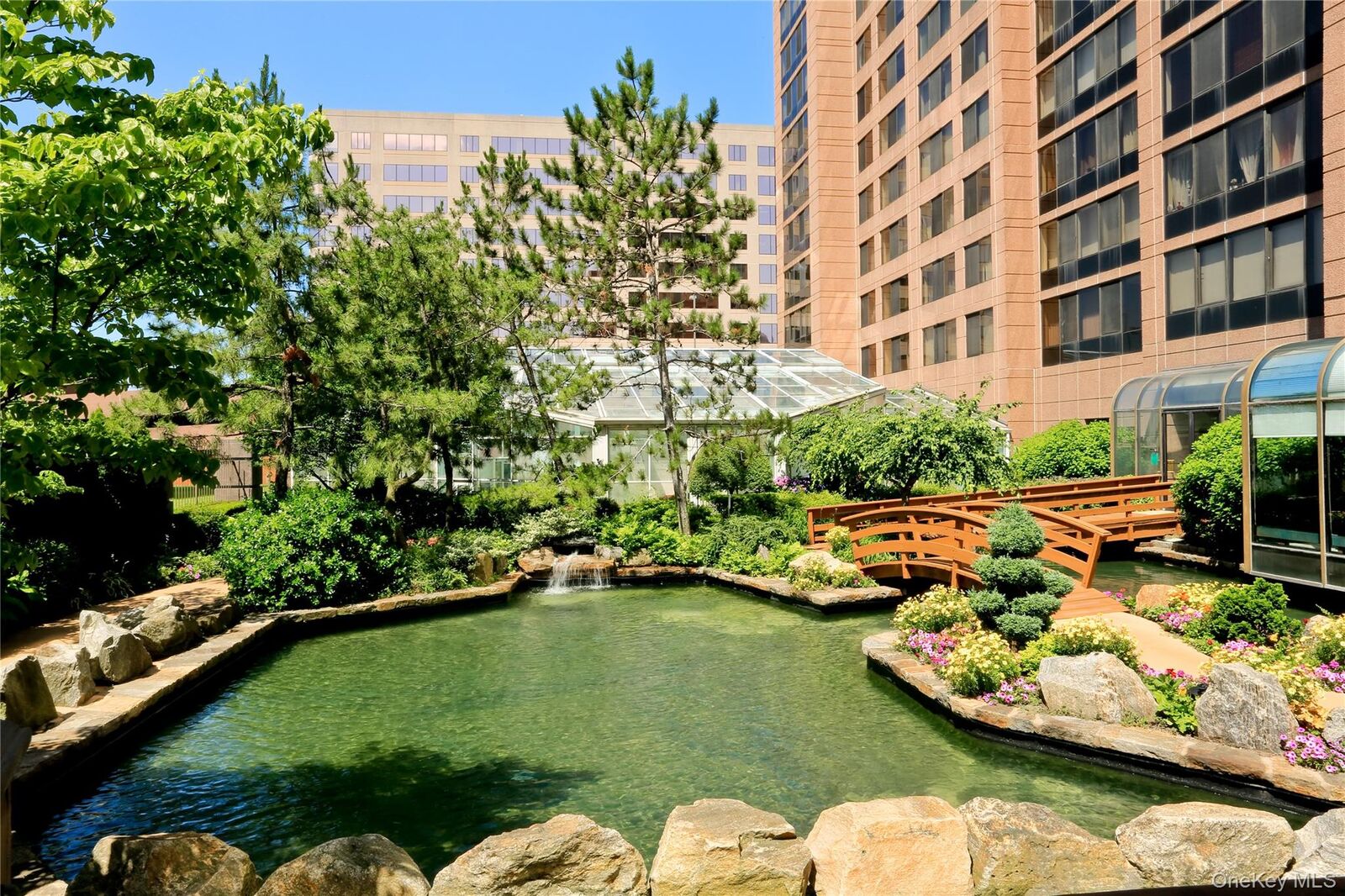 Property Photo:  4 Martine Avenue 514  NY 10606 