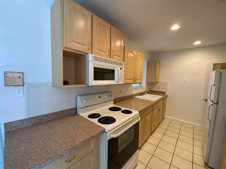 Property Photo:  6268 Freemont Street  FL 34287 