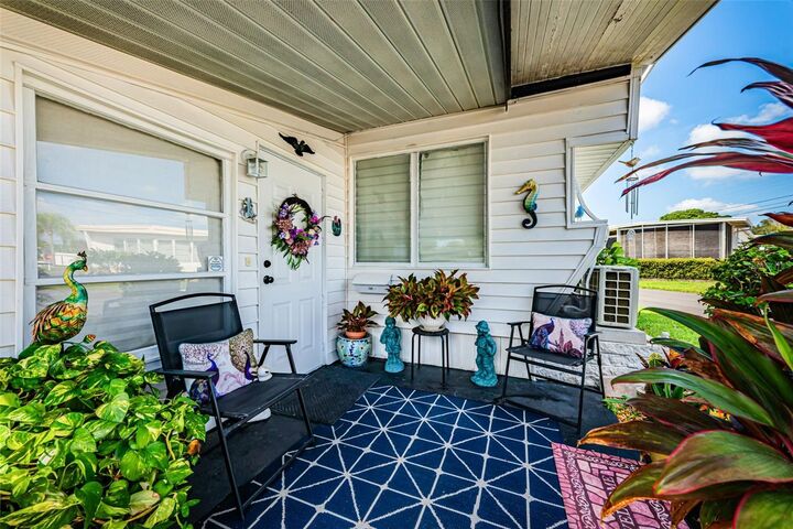 Property Photo:  4187 72nd Street N 32  FL 33709 