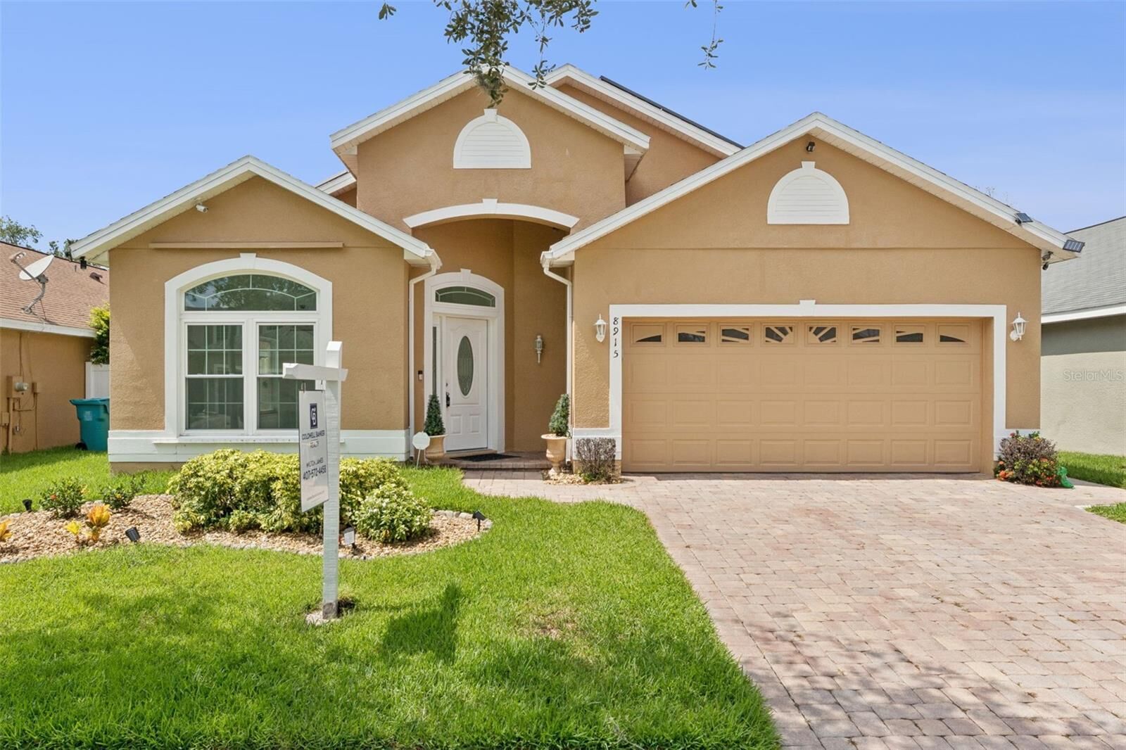 Property Photo:  8915 Victoria Isle Place  FL 32829 