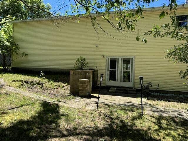 Property Photo:  1021 Orchard Avenue  MI 49090-9537 