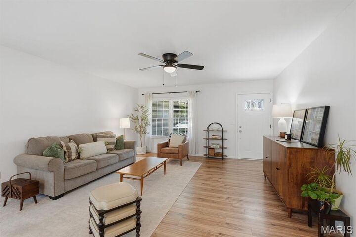 Property Photo: 6025 Westminster Court MO 63052
