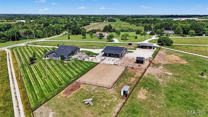Property Photo: 219 Fieth Road MO 63379