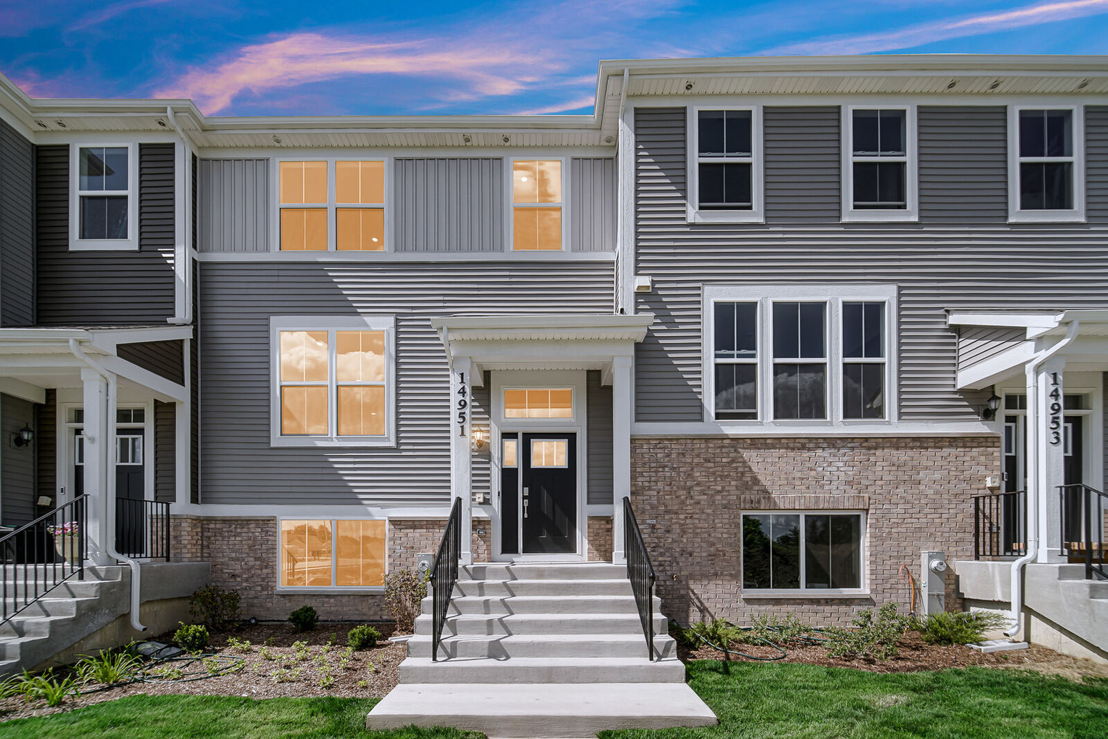 Property Photo: 14951 S McCarthy Circle 14951 IL 60544