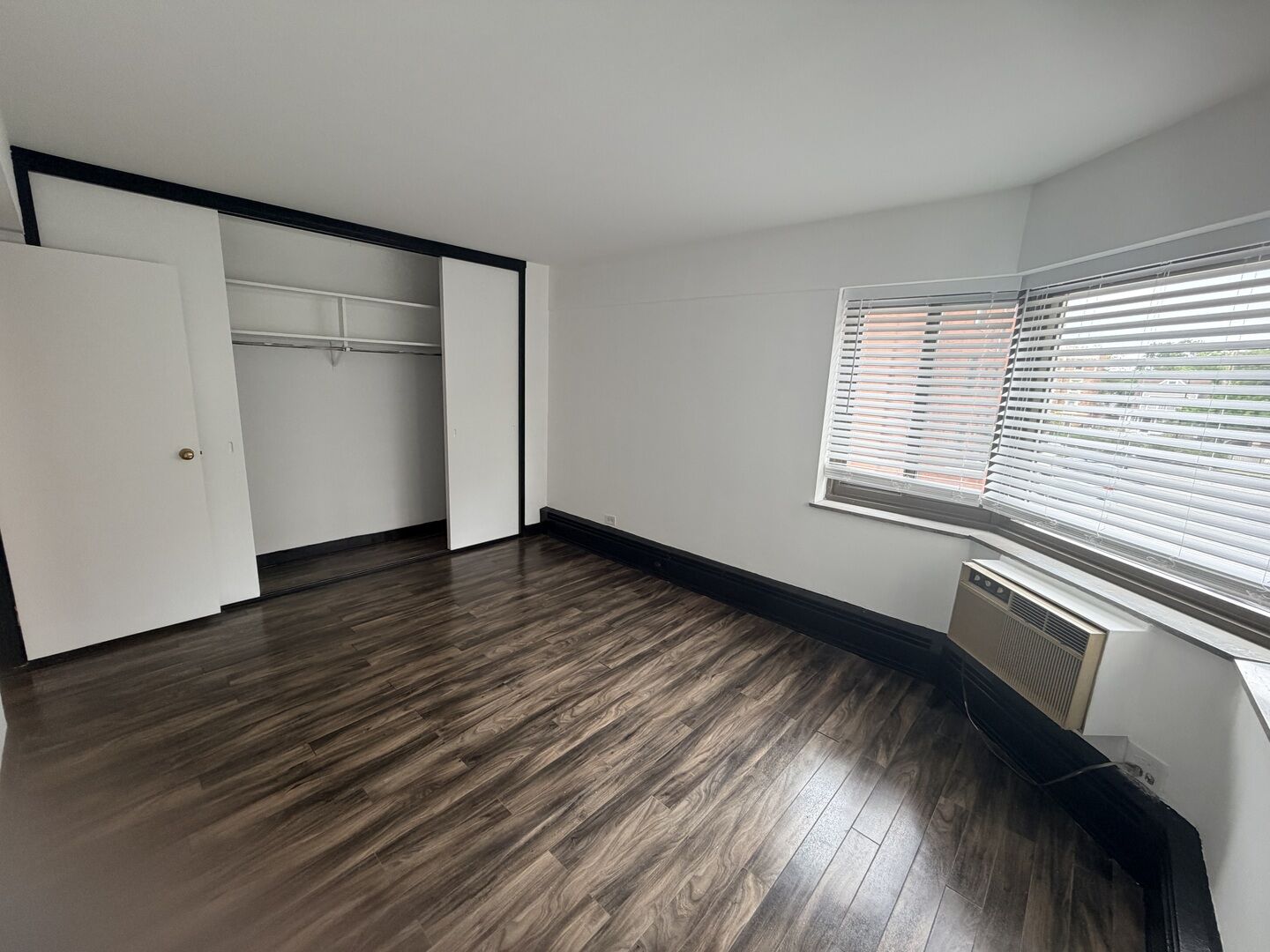 Property Photo: 7337 S South Shore Drive 326 IL 60649