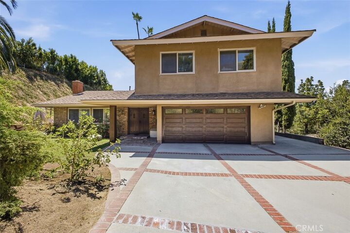 Property Photo:  1900 Sherer Lane  CA 91208 