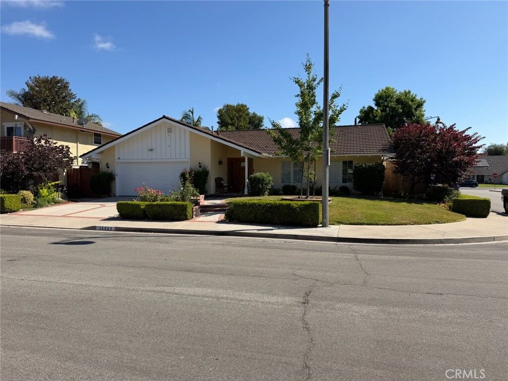 Property Photo: 26652 Pepita Dr CA 92691