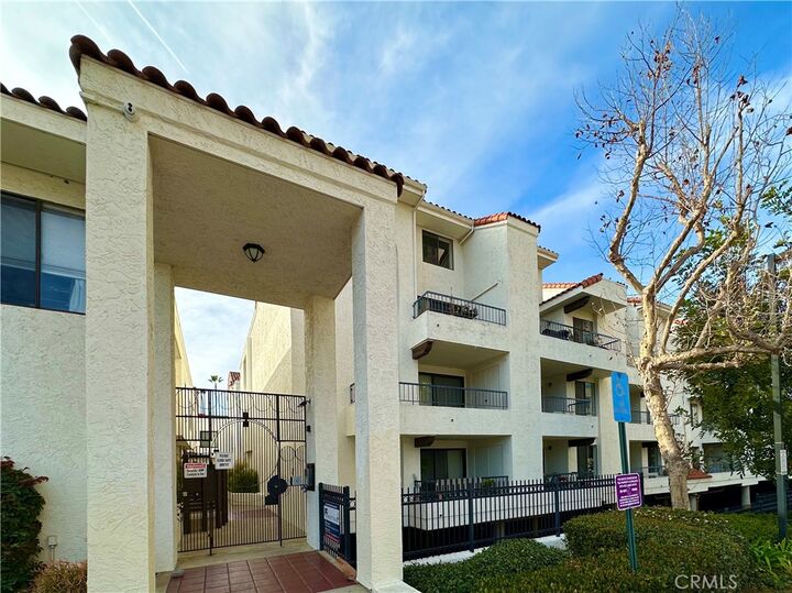 Property Photo:  3525 Lebon Drive 204  CA 92122 