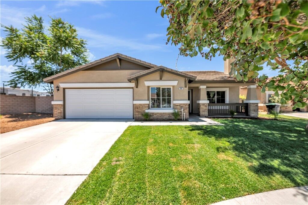 Property Photo:  801 Aria  CA 92543 