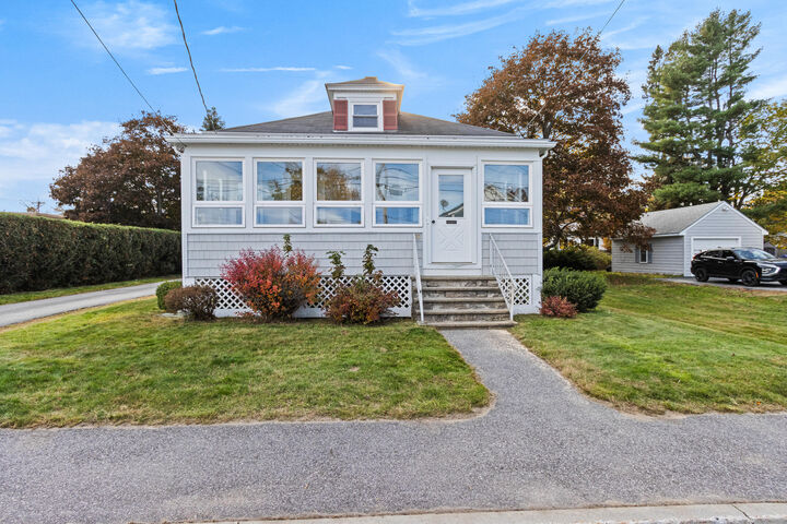 Property Photo:  18 Ardsley Avenue  ME 04106 