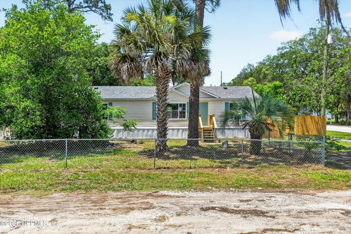 Property Photo: 7603 Coach Park Drive FL 32244