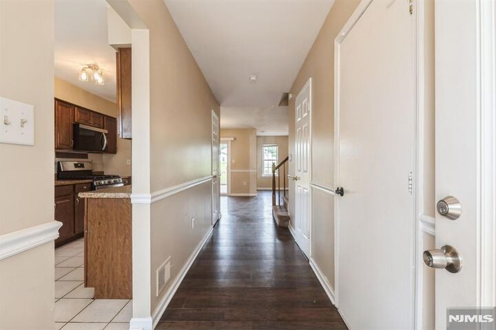 Property Photo:  7 Sloop Square  NJ 07728 