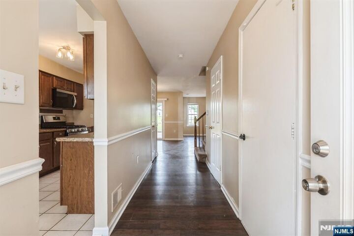 Property Photo:  7 Sloop Square  NJ 07728 