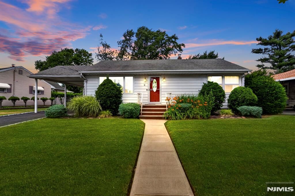 Property Photo:  42 Donnalin Place  NJ 07013 