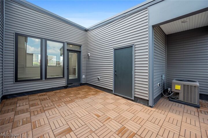 Property Photo: 1495 E Superior Avenue 27 OH 44114