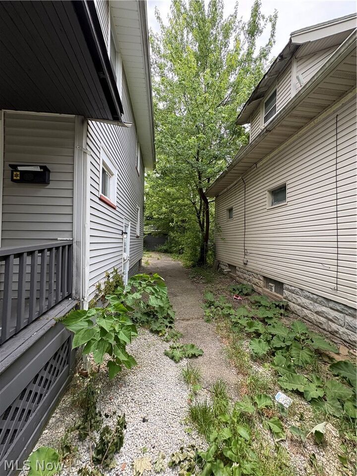 Property Photo:  13010 Parkhill Avenue  OH 44120 