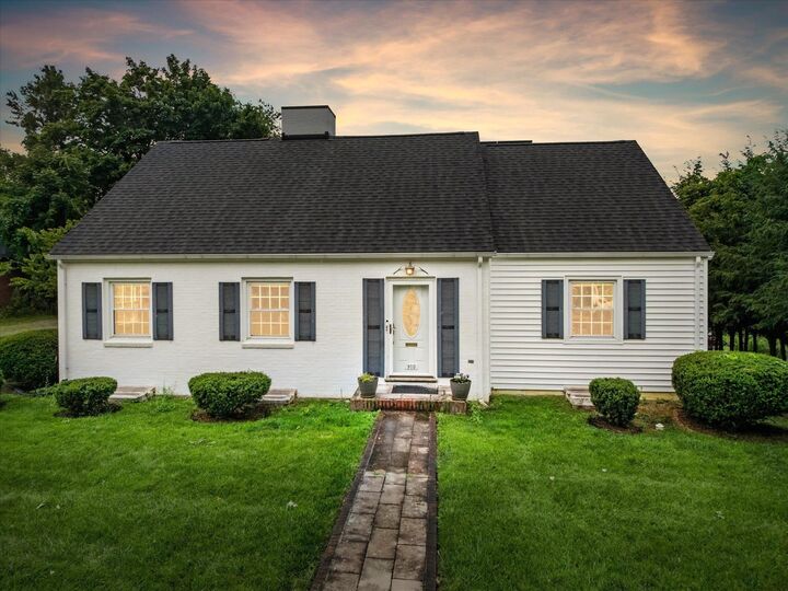 Property Photo:  910 Preston Avenue  VA 24060 